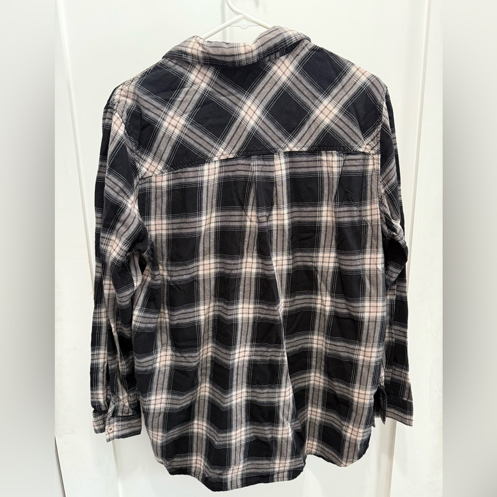 🛍️ Lovestitch Black and White Plaid Shirt - Picture 3 of 3